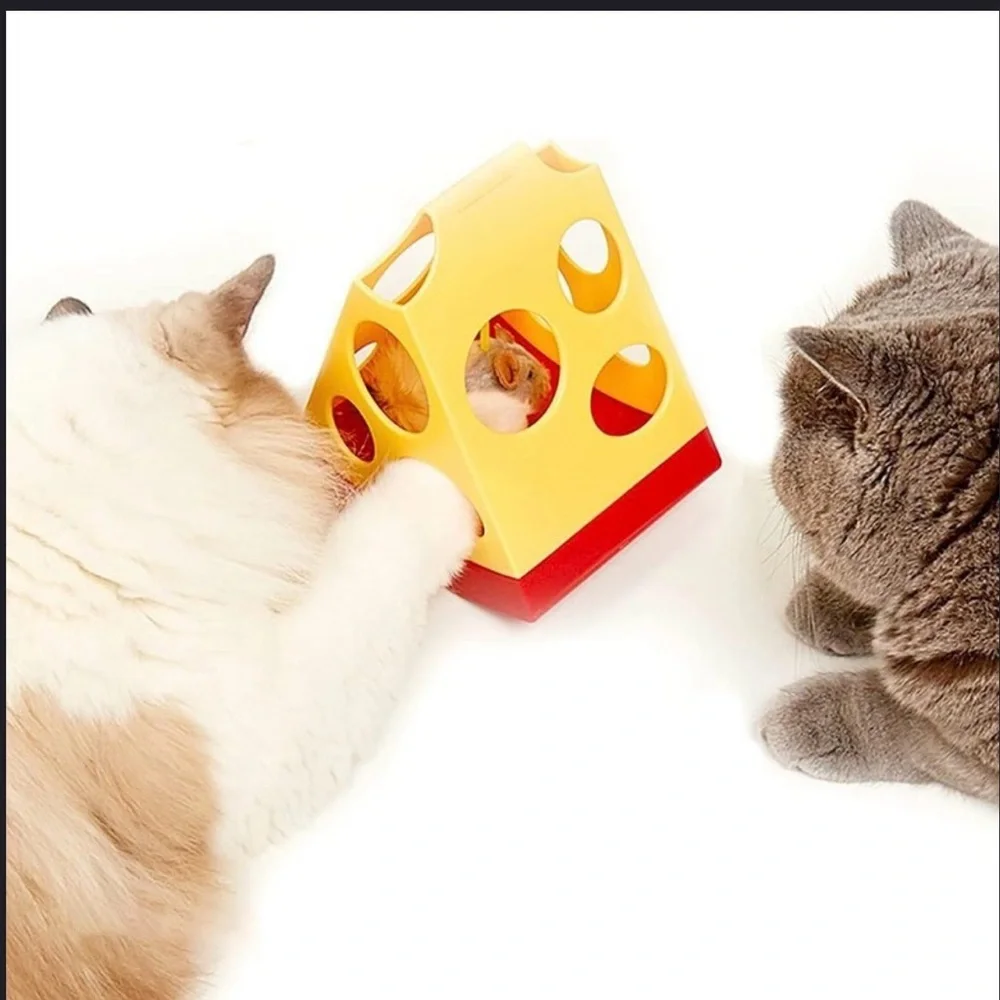 Mouse in Cheese Electronic Spin Cat Toy